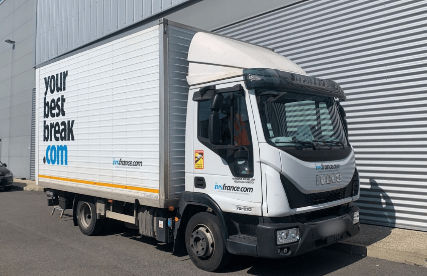 lettrage-adhésif-camion